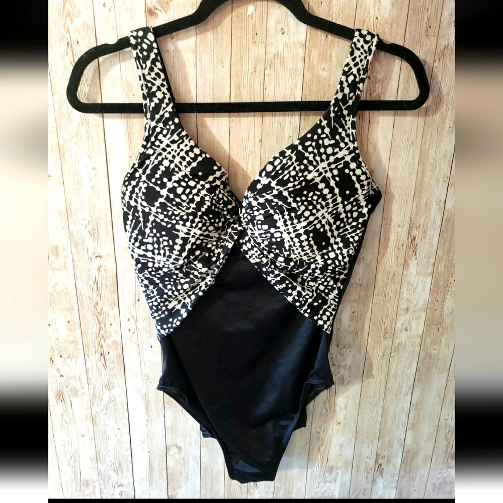 MIRACLESUIT